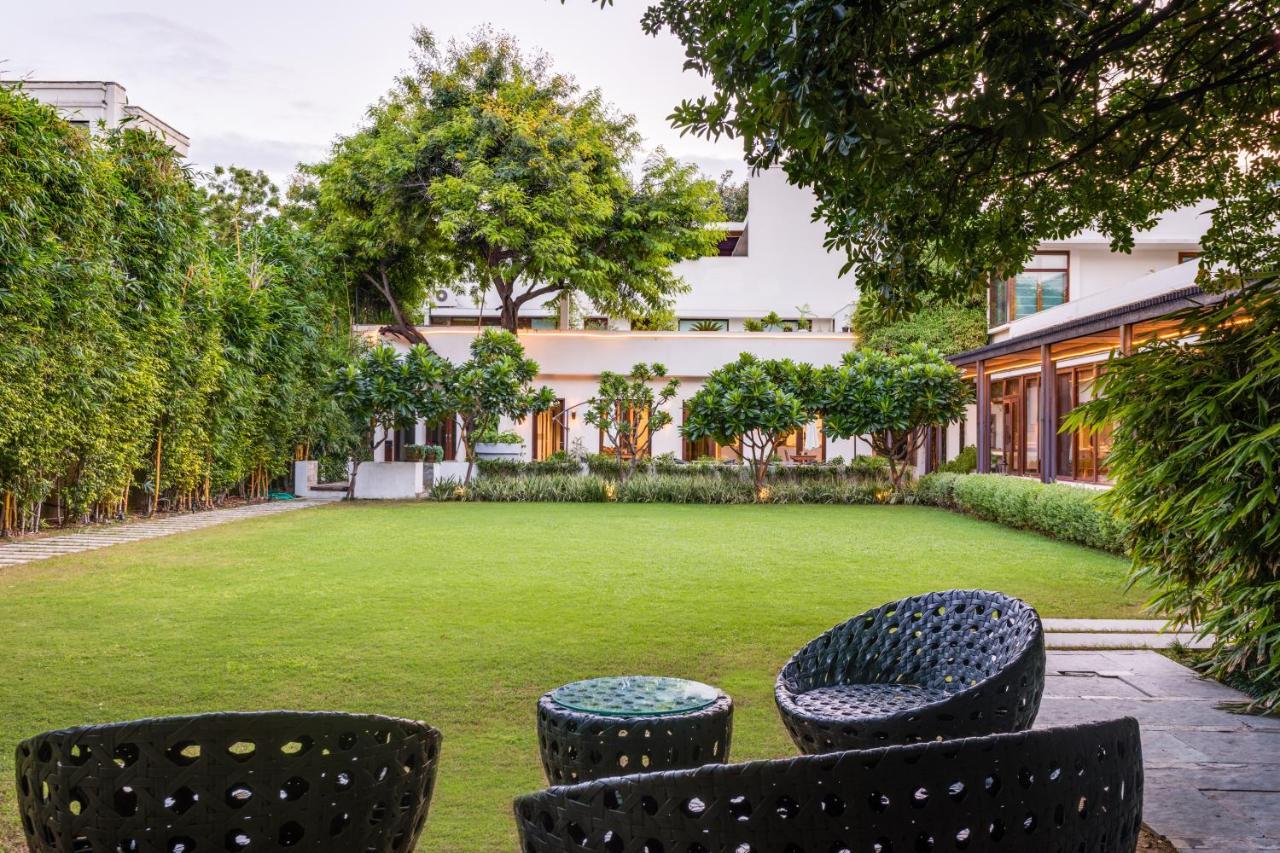 The Manor - New Delhi Hotel Exterior photo