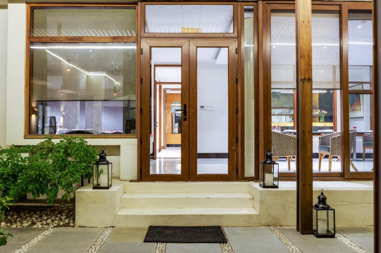 The Manor - New Delhi Hotel Exterior photo