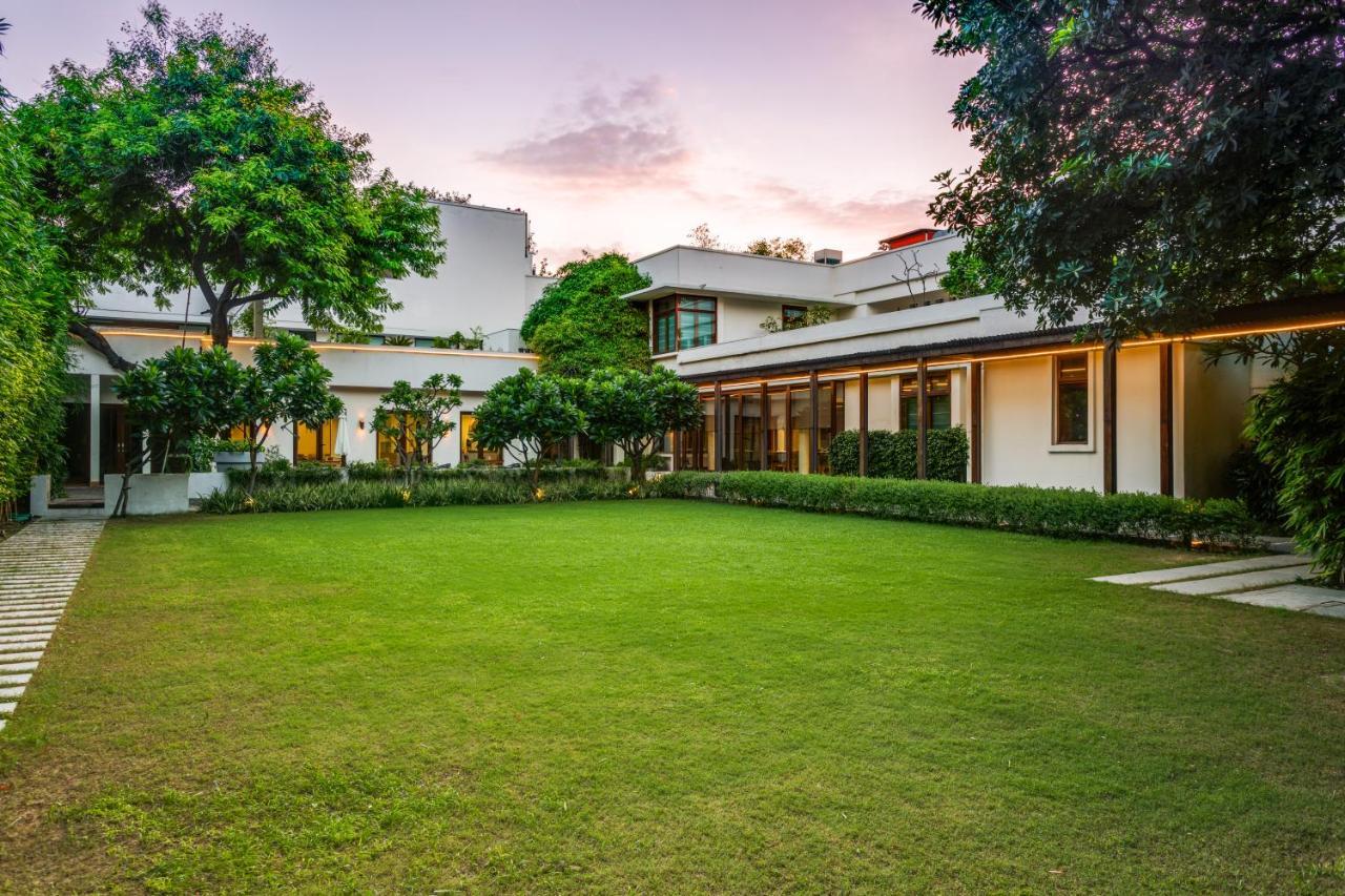 The Manor - New Delhi Hotel Exterior photo