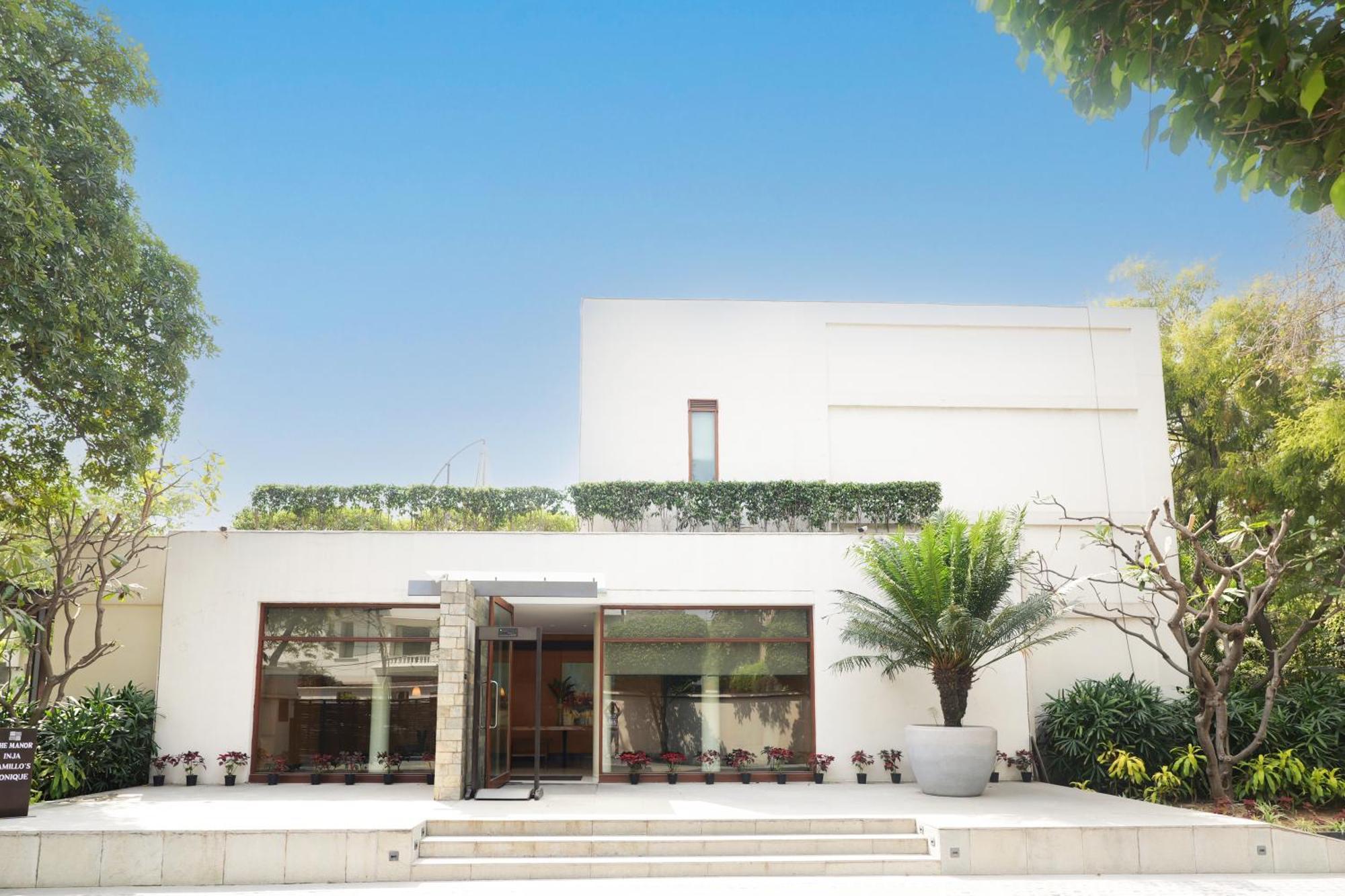 The Manor - New Delhi Hotel Exterior photo